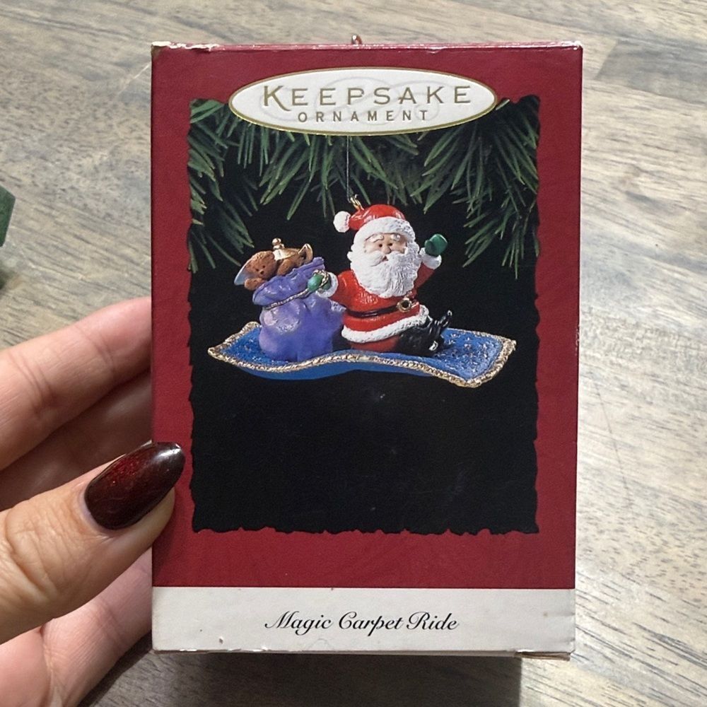 Hallmark Keepsake “Magic Carpet Ride” Ornament – Santa & Gifts